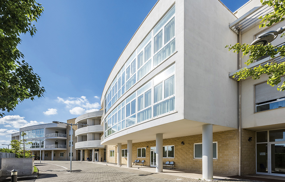 San Gabriele, Centro Diurno Nuova Fenice e Centro Diurno L'Altra Casa